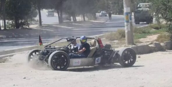 پشت ظاهر بوگاتی افغانستانی چه چیزی نهفته است / عکس