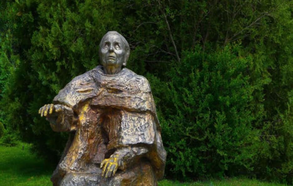 پیشگوی حمله به برج‌های دوقلو، چه خواب ترسناکی برای سال 2023 دیده! / عکس