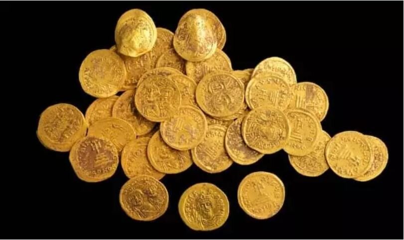 زن خوششانس اتفاقی صاحب گنج باستانی شد!