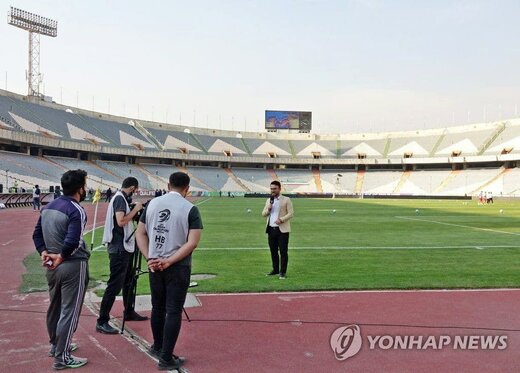 صادقی: اگر اعتراضات را جمع کرده‌اید، بگذارید یک مسابقه فوتبال در استادیوم آزادی «با تماشاگر» برگزار شود  