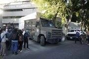 ببینید | تصاویری شوکه‌کننده از جنگ خونین نیروهای امنیتی و کارتل‌های مواد مخدر مکزیک در وسط شهر!