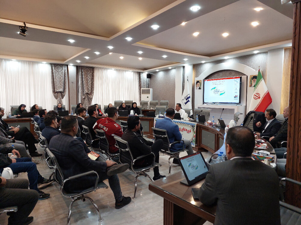 پایان دو دوره داوری پاورلیفتینگ در کرمان