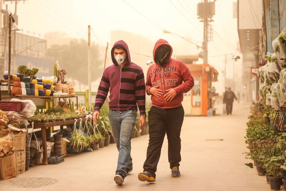 گزارش تصویری گاردین از آلودگی هوا در اهواز / عکس