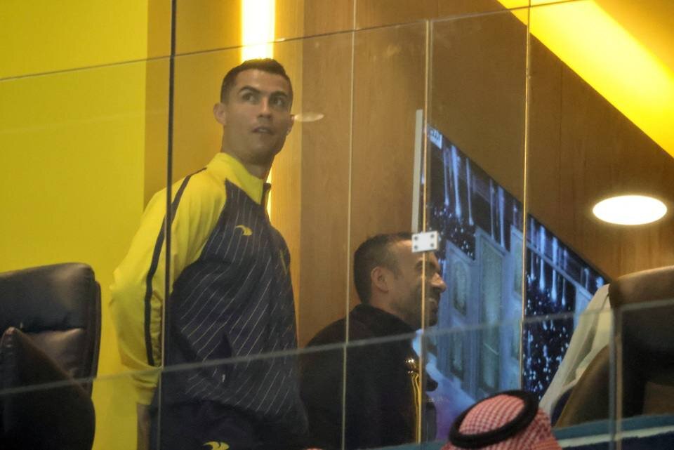 عکس | رونالدو در جایگاه VIP؛ Cr7 تماشاگر درخشش همتیمیهای جدید