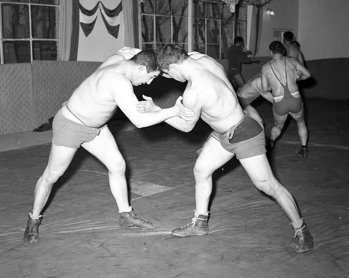 عکس | 10 عکس دیده نشده از جهان پهلوان تختی