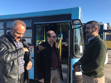 بازدید شهردار شهرکرد از خطوط اتوبوسهای شهری بازدید شهردار شهرکرد از خطوط اتوبوسهای شهری
