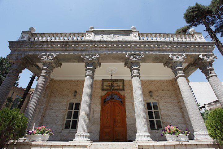 تهران قدیم | این خیابان پایتخت در جهان لنگه ندارد/ جمع چهار دین آسمانی در یک چهارراه