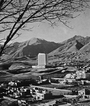 بزرگ‌ترین و مرتفع‌ترین هتل ایران در تهران قدیم کجا بود؟/ ساخت آسمان‌خراش ۶۵۰ میلیون تومان خرج برداشت/عکس