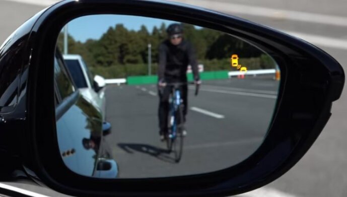 تجهیزات ایمنی که در خودروهای ایرانی دیده نمیشود / عکس