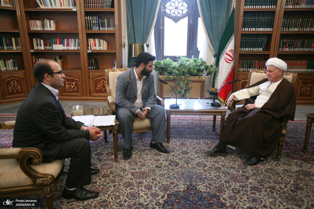 گفت و گوی منتشرنشده با آیت الله هاشمی / بعضی ها می خواهند حکومت اسلامی را منهای جمهوریت قبول کنند