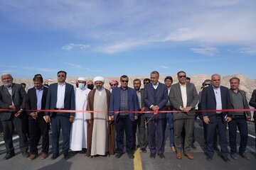 پل چارک، مهمترین پروژه راهداری غرب هرمزگان افتتاح شد پل چارک، مهمترین پروژه راهداری غرب هرمزگان افتتاح شد