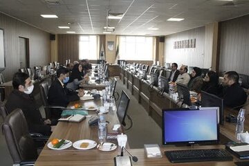 بازدید شرکت مهندسی و ساخت بویلر و تجهیزات مپنا از پژوهشگاه مواد و انرژی