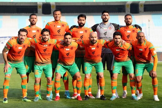 حضور تماشاگران در یک مسابقه از جام حذفی