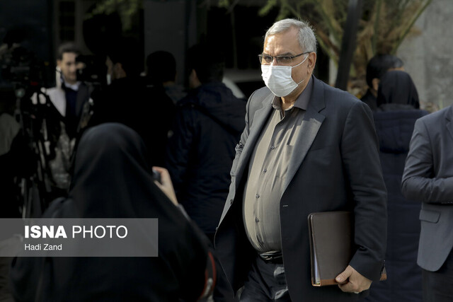 وزیر بهداشت : داروهای خاص را بطور سهمیه بندی توزیع می کنیم