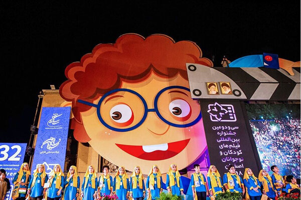 سالهاست زنگ خطر برای کودکان به صدا درآمده است/ وضعیت سینمای کودکان بحرانی است