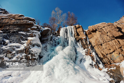 منجمد شدن آبشار گنجنامه همدان