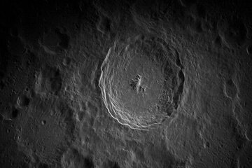 ثبت دقیق‌ترین عکس‌ها از ماه با جزئیات باورنکردنی / عکس