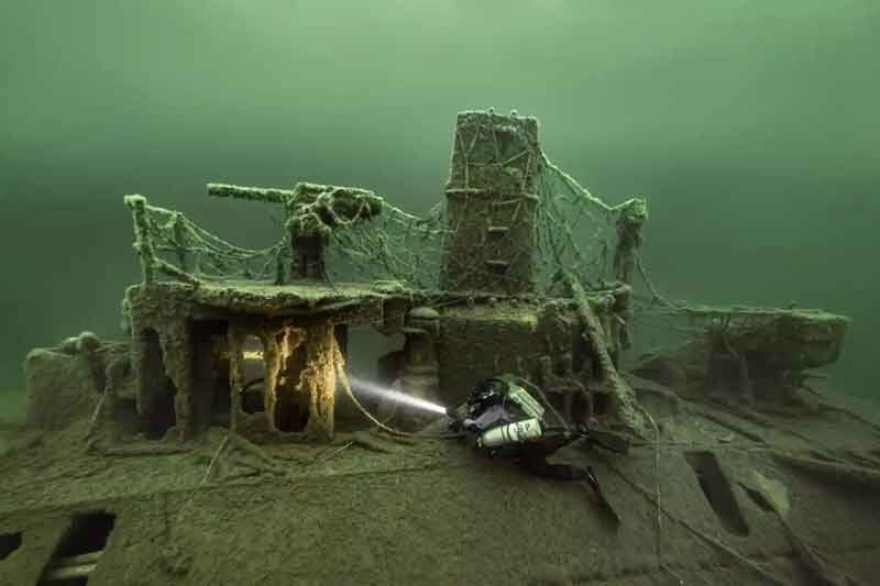 ببینید | عکس‌های وهم‌انگیز از کشتی‌های ارواح در دریای بالتیک