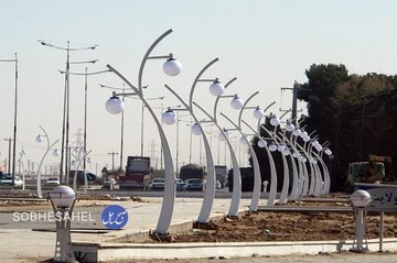 نصب چراغ روشنایی در بوستان صدف بندرعباس