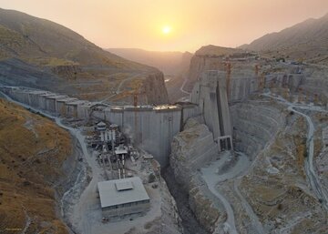 قتل عروس زاگرس با آبگیری سد چمشیر؛ سلاجقه استعفا دهد/ «فکر نکنید بازی را برده و قلدری را اثبات کردهاید» قتل عروس زاگرس با آبگیری سد چمشیر؛ سلاجقه استعفا دهد/ «فکر نکنید بازی را برده و قلدری را اثبات کردهاید»