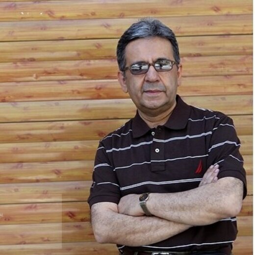 کاوه میرعباسی «اسمش را نبر» را ترجمه میکند! کاوه میرعباسی «اسمش را نبر» را ترجمه میکند!