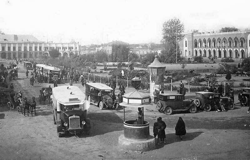 عکسی نایاب از میدان توپخانه؛ ۷۷ سال قبل