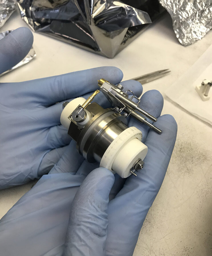 کشف حیات فرازمینی با دستگاهی اندازه کف دست / عکس