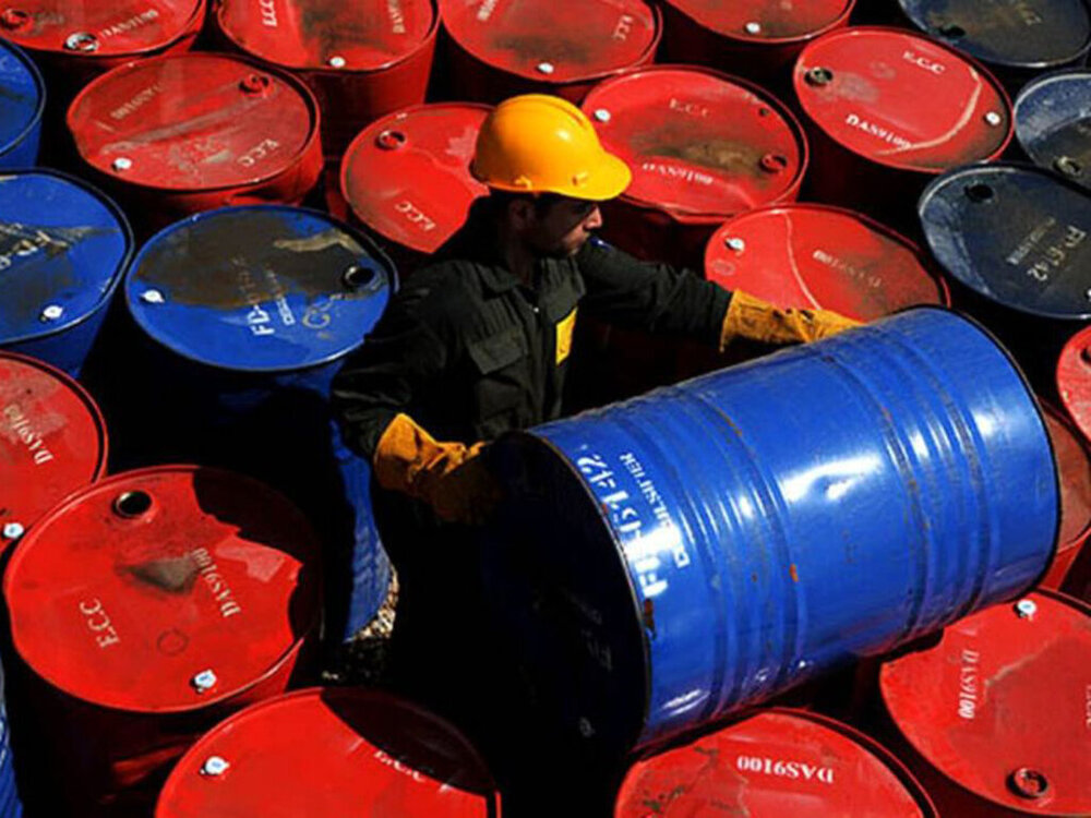 قیمت نفت رکورد شکست/ چه آینده‌ای پیش روی طلای سیاه است؟