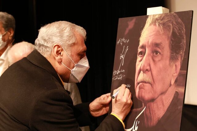 چند روز قبل گفت حالم خوب است اما یکدفعه درگذشت!