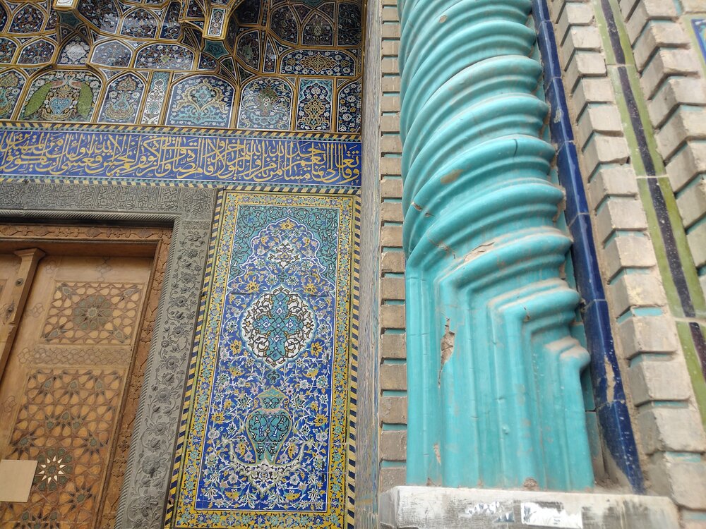 مرمتی عجیب در مسجد تاریخی سید اصفهان!