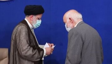 نامه انتقاد شدید توکلی به رئیسی: این قرارداد «کاملاً محرمانه»، واگذاری «رانت بزرگ به شرکت بخش خاص» است 