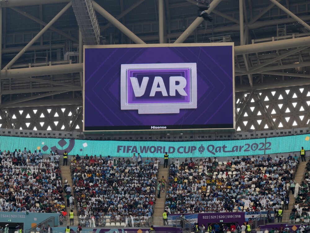 فوری: رای‌گیری برای حذف کامل VAR از فوتبال