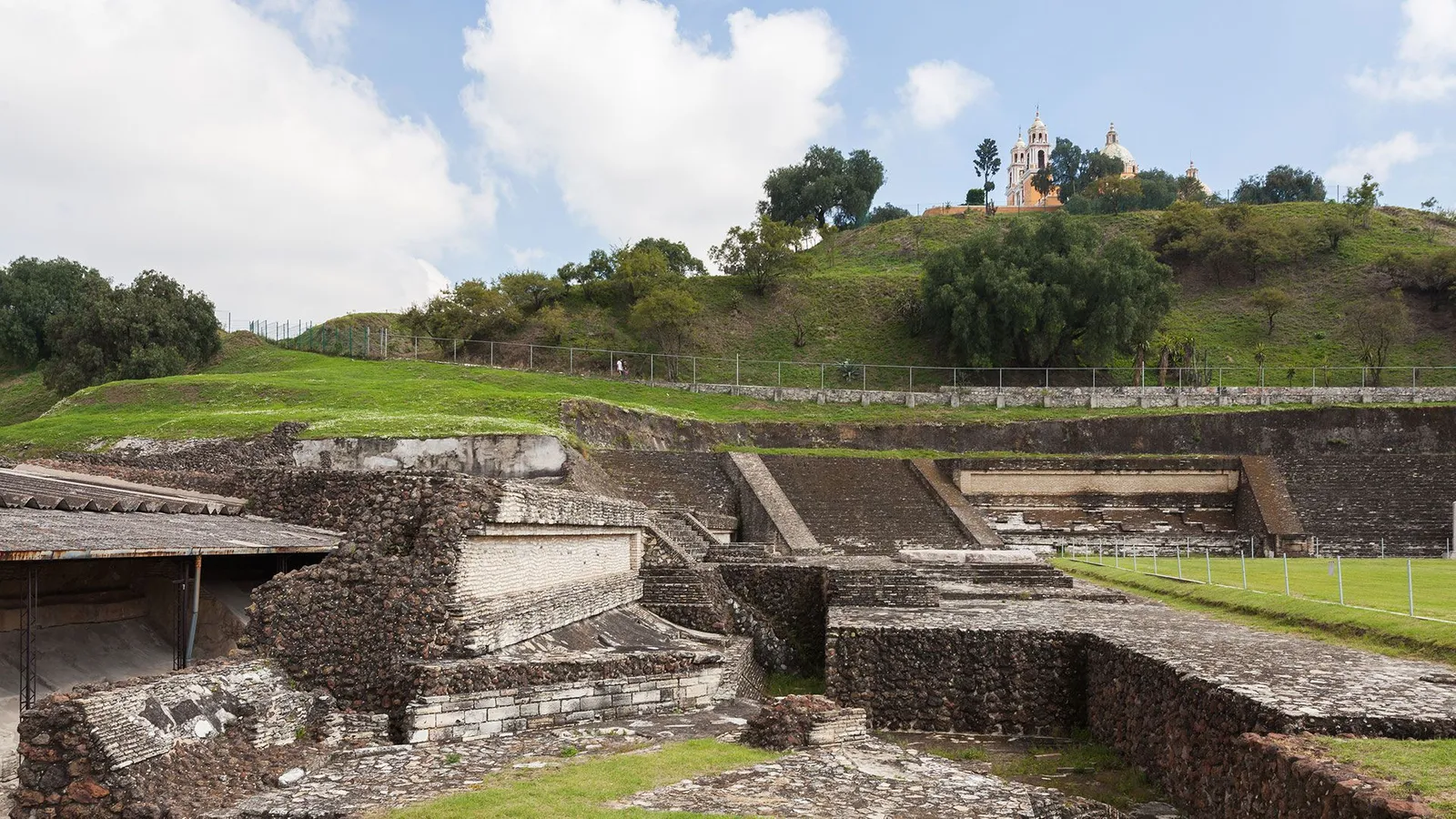 عکس | چولولا؛ شهر مقدسی که معبد آن توسط غولها ساخته شدهاست!