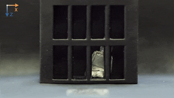 فیلم | رباتی که مایع میشود و از قفس فرار میکند!