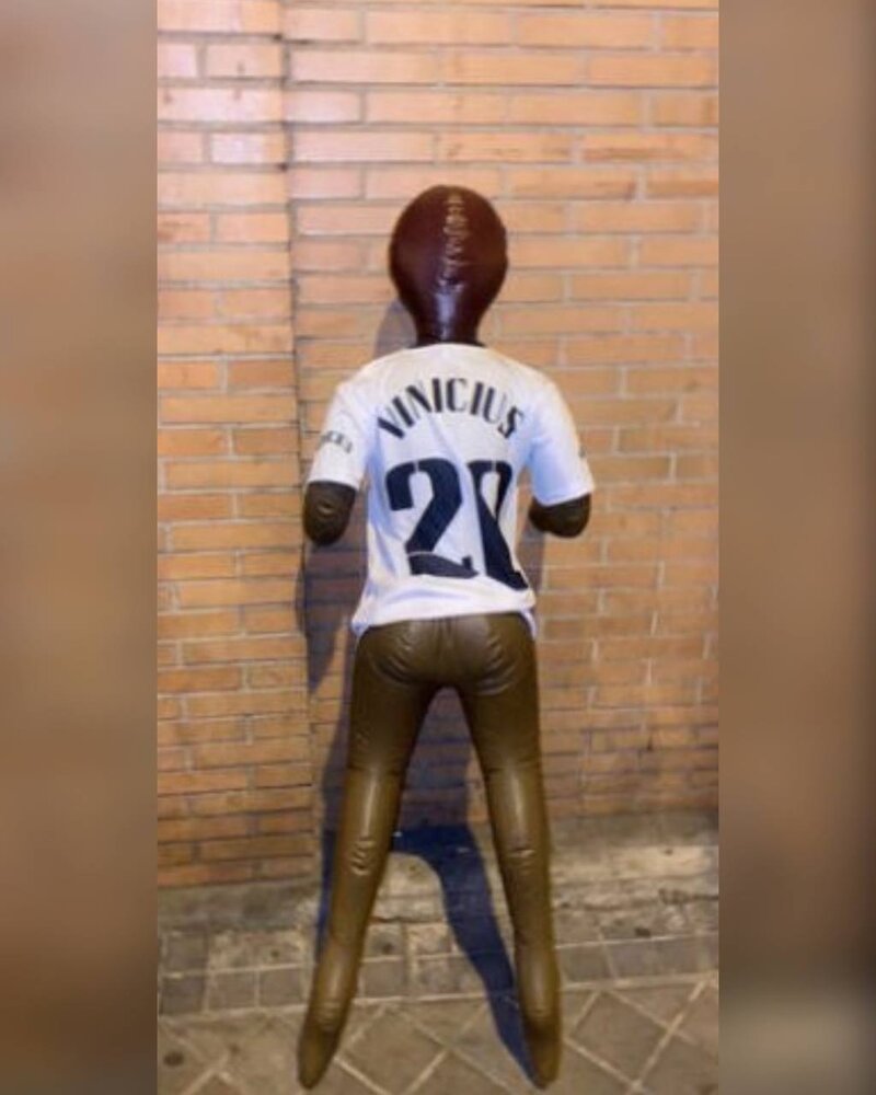 عکس | توهین باورنکردنی اتلتیکوییها به رئال و وینیسوس!