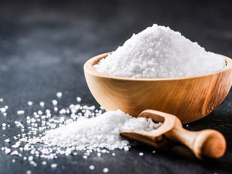 خوردن نمک چاق‌تان می‌کند؟