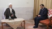 آیت‌الله مکارم شیرازی در دیدار وزیر ارشاد: رئیس‌جمهور، بدانند در شرایط سختی قرار دارند / «خشونت و فشار» در مسأله حجاب، کارساز نیست