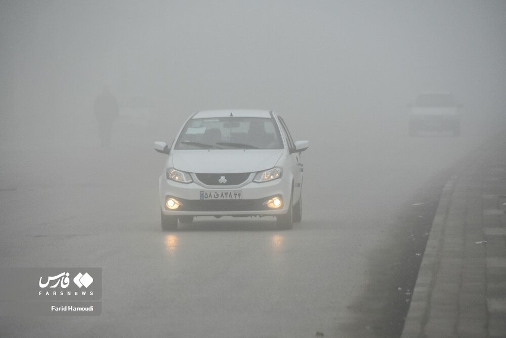 عکس | کاهش دید شدید در این شهر برای چندمین روز متوالی