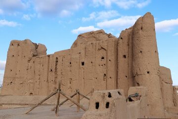 قلعه ها؛ همدم تاریخی شهر سمنان 