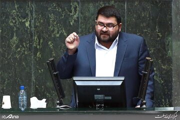 نماینده ارومیه در مجلس: عمق خرابی‌ها در مناطق زلزله‌زده خوی بالاست
