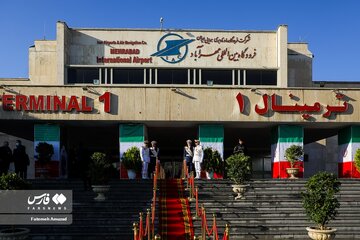 گرامیداشت ورود تاریخی امام خمینی (ره) در فرودگاه مهرآباد