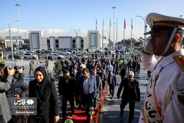 گرامیداشت ورود تاریخی امام خمینی (ره) در فرودگاه مهرآباد