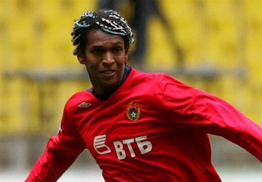 مهاجم پیشین منچسترسیتی در راه استقلال