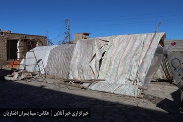 زندگی اضطراری زلزله‌زدگان، اشباع در کمک‌ها، ضعف در مدیریت