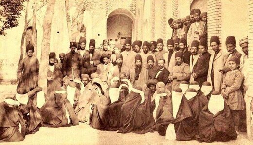 دوره قاجار آغاز برند پوشی ایرانیان !