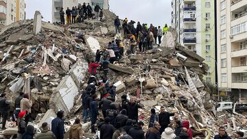 آخرین آمار تلفات زلزله در ترکیه/ بیش از ۶۳۰ کشته تا این لحظه...