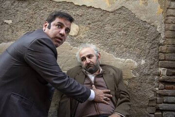 بالاخره تلویزیون مقاومت خود را شکست بالاخره تلویزیون مقاومت خود را شکست