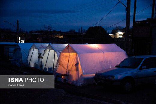 آتش سوزی در کمپ اسکان زلزله زدگان خوی/ جزئیات بیشتر آتش سوزی در کمپ اسکان زلزله زدگان خوی/ جزئیات بیشتر