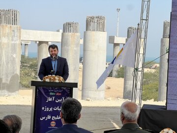 پل خلیج فارس در راستای راهبرد جهانی کردن مناطق آزاد احداث می شود / تمام ملاحظات زیست محیطی پل خلیج فارس رعایت شده است