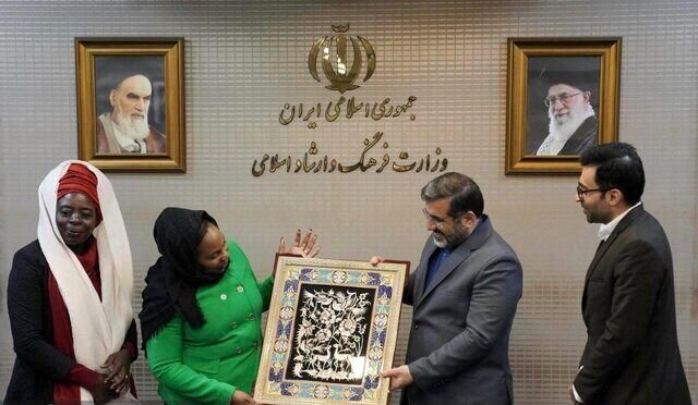 حجاب متفاوت وزرای زیمبابوه در ایران + عکس